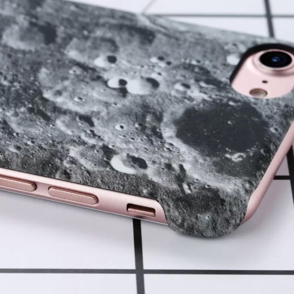NEW iPhone 7+/8+ Moon Surface Hard PC Case - Picture 2 of 3
